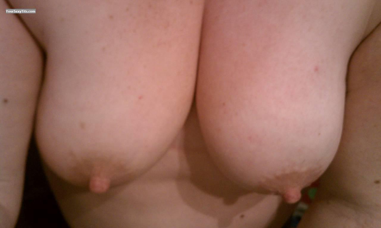 Tit Flash: Wife's Medium Tits - Fredsgirl from United States